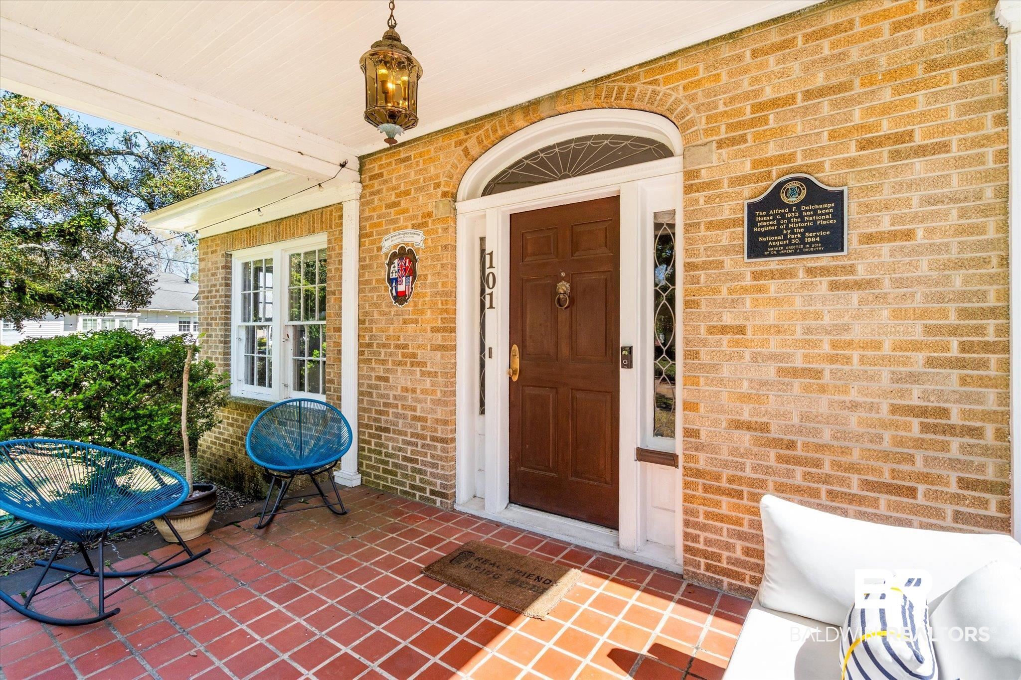 101 Houston Street Mobile, AL 36606 - Photo 5 of 27
