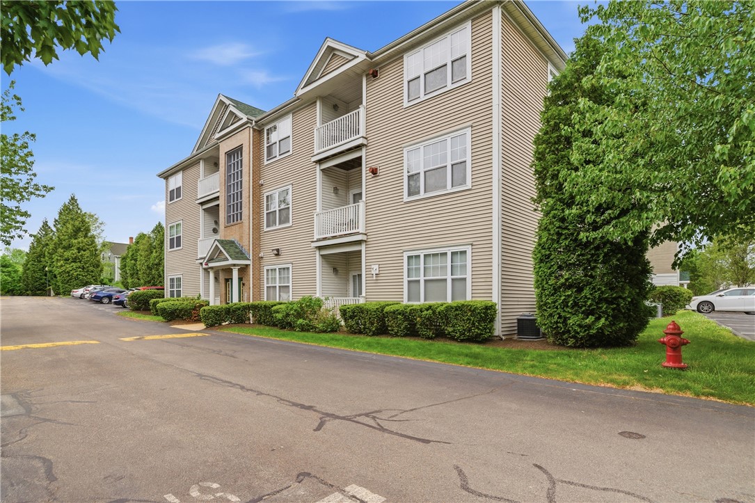 114 Mill Street, Unit 303 Woonsocket, RI 02895 - Photo 29 of 37
