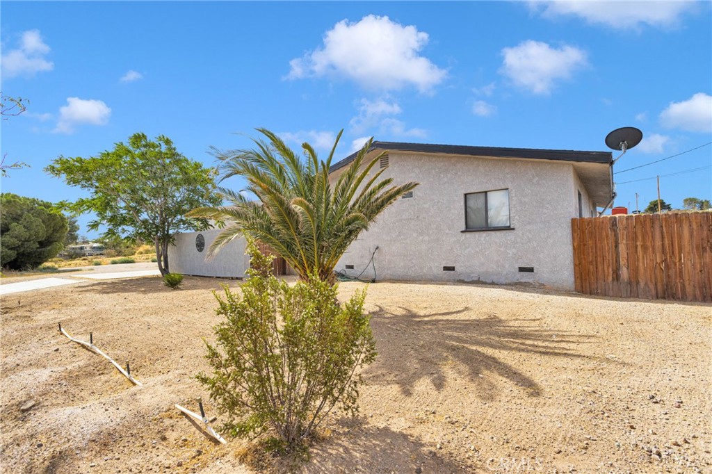 27763 Crestview Road Barstow, CA 92311 - Photo 4 of 48