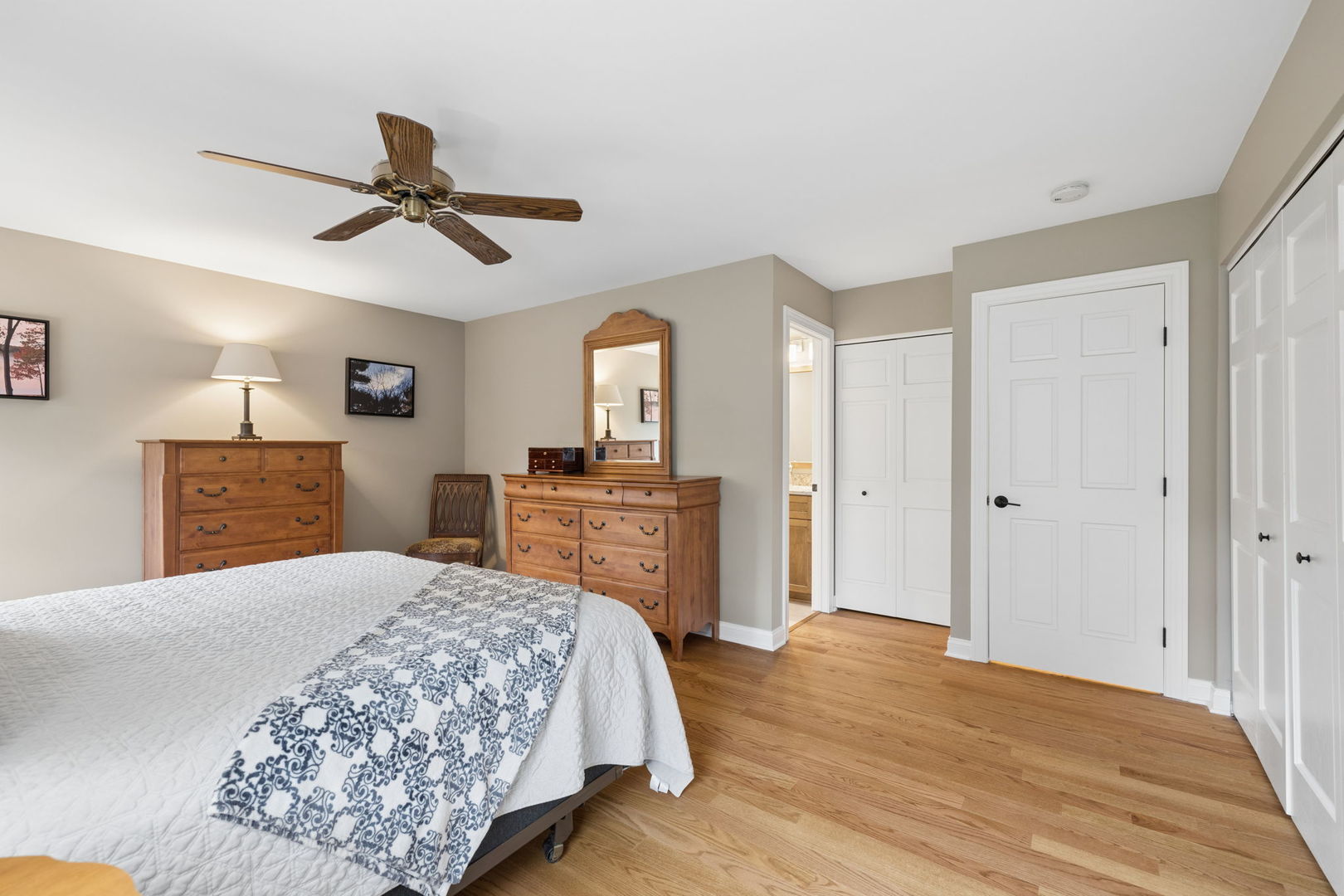 449 Farnham Lane Wheaton, IL 60189 - Photo 14 of 32