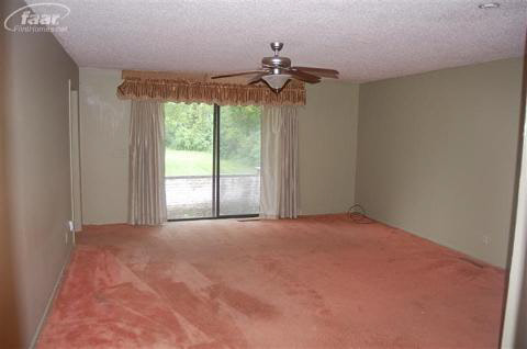 8070 North Bray Road Mount Morris, MI 48458 - Photo 11 of 17 20132510-10.JPG