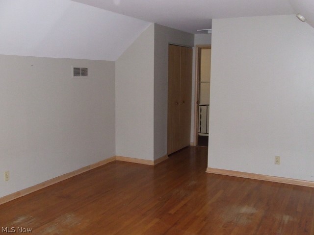 4356 Maplepark Road Stow, OH 44224 - Photo 17 of 32 2nd floor bedroom connects to full bath