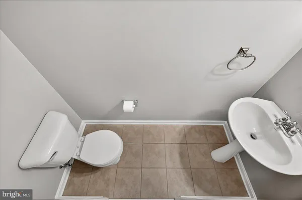 $2,600 | 1811 B Wheyfield Drive, Unit 11B, Frederick, MD 21701