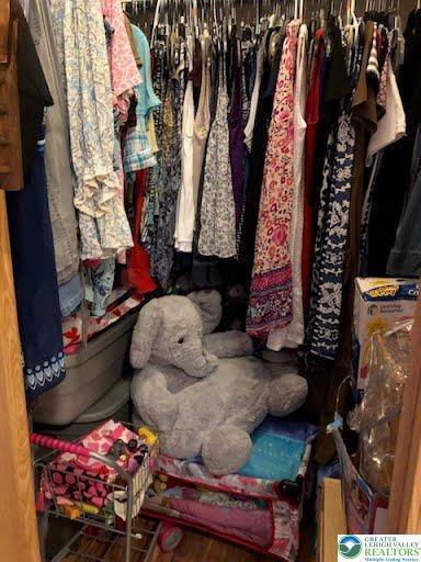 4905 Cedar Grove Road Bangor, PA 18013 - Photo 36 of 50 a room with lots of different colored cloths