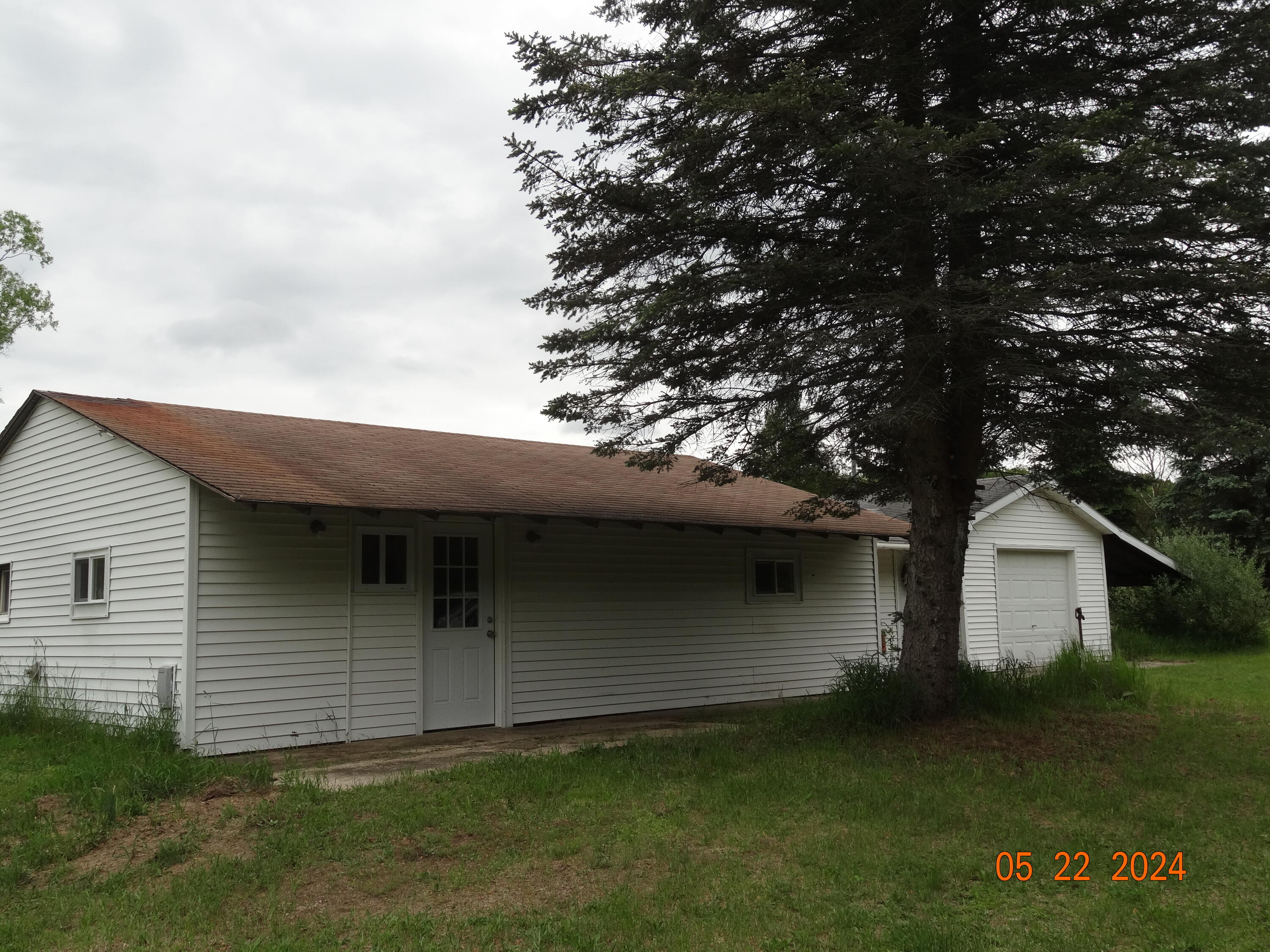 6808 North Mac Road Irons, MI 49644 - Photo 8 of 29 DSC06640
