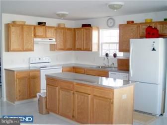 11 Falcon Lane Delran, NJ 08075 - Photo 7 of 12 Kitchen