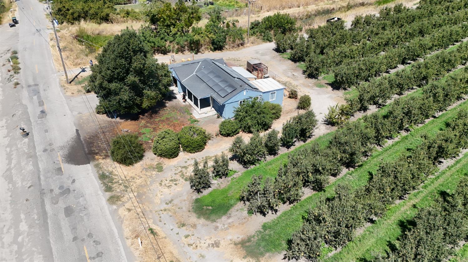 787 West Sutter Island Cross Road Courtland, CA 95615 - Photo 12 of 20 an aerial view of a house with a yard