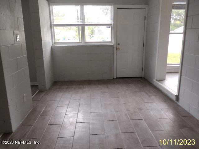 2921 Mansion Road Jacksonville, FL 32277 - Photo 5 of 12 Living/dining room