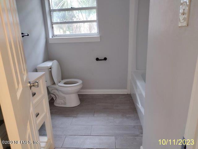 2921 Mansion Road Jacksonville, FL 32277 - Photo 10 of 12 Bathroom