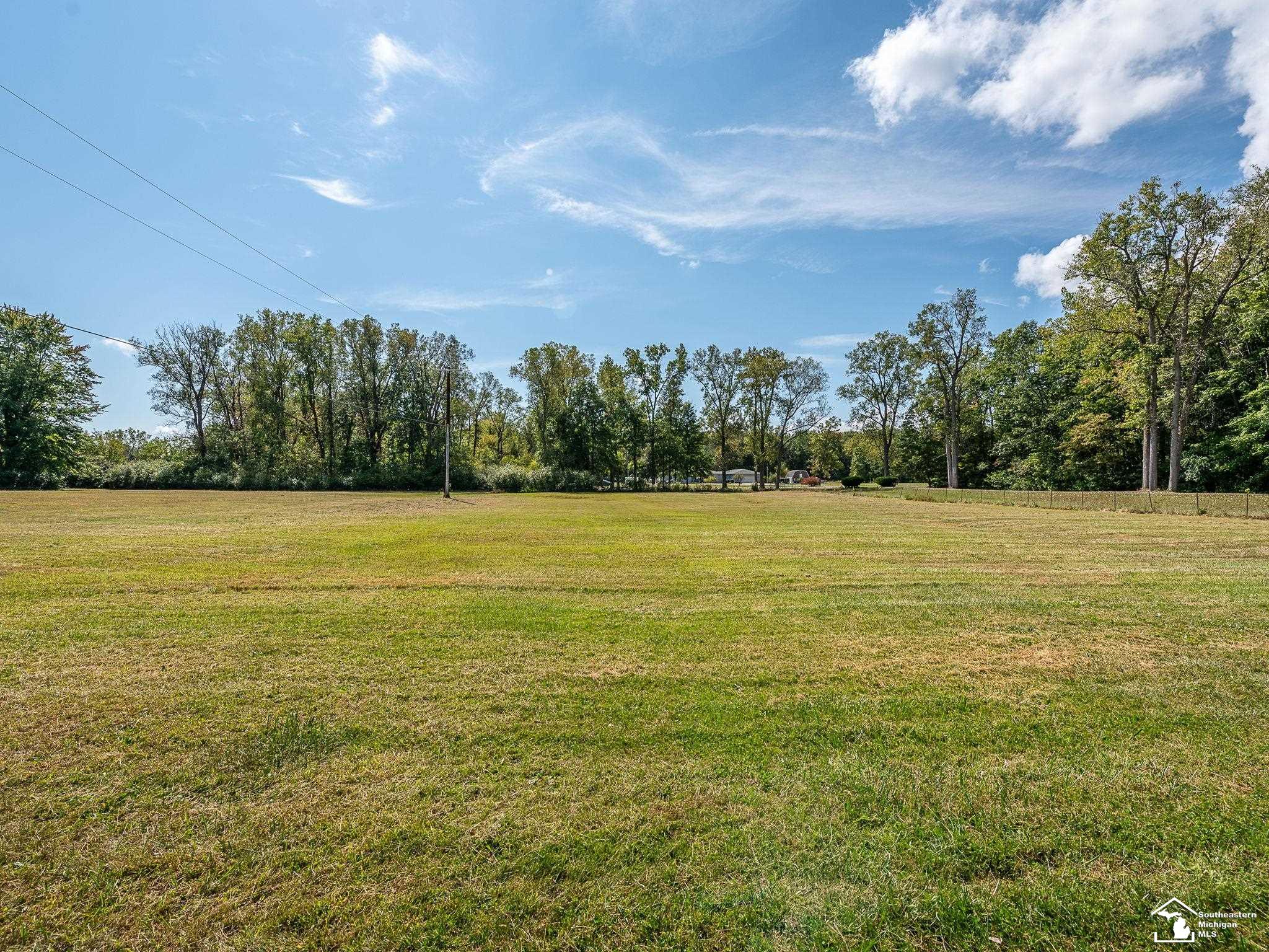 3563 Blue Bush Road Monroe, MI 48162 - Photo 37 of 53 50156006-5ffee8ba-583e-41d1-a1ea-5313394af3cc.JPG