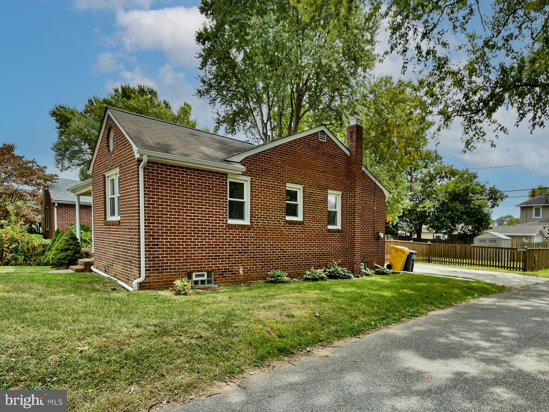 449 Cleveland Road Linthicum Heights, MD 21090 - Photo 3 of 45
