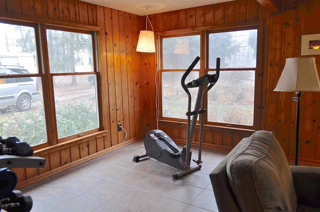 7852 West Lovejoy Road Perry, MI 48872 - Photo 20 of 71 31272704-19.JPG
