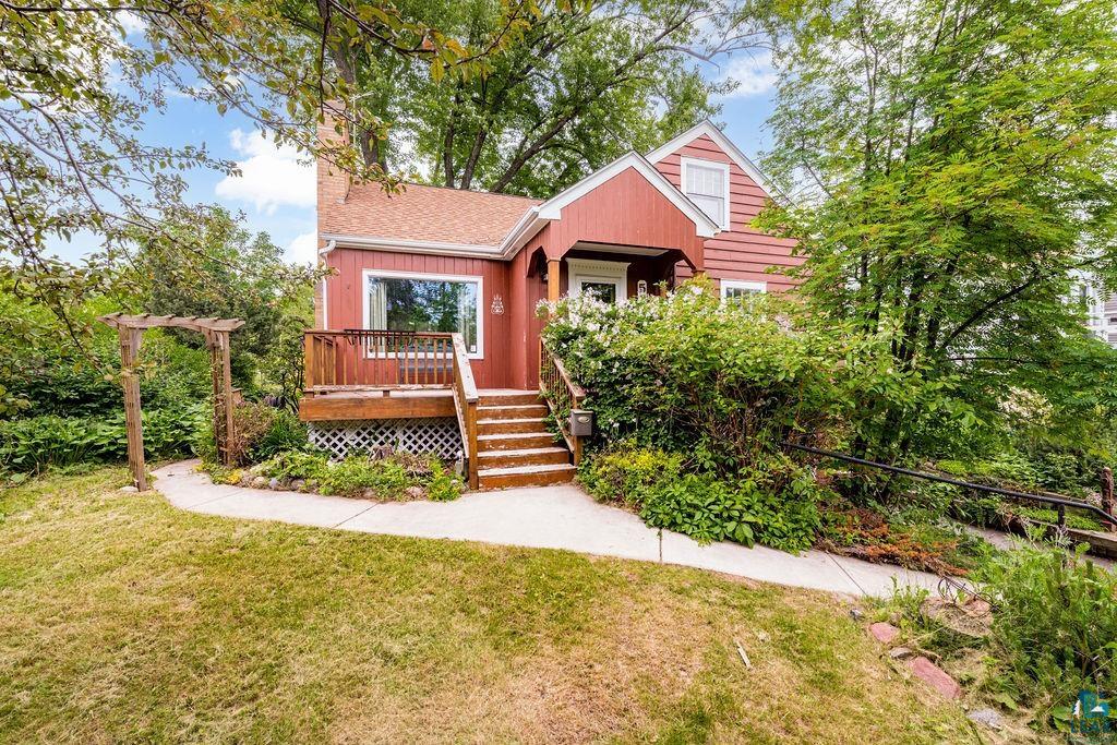 5051 London Road Duluth, MN 55804 - Photo 1 of 35 Gallery Image 1