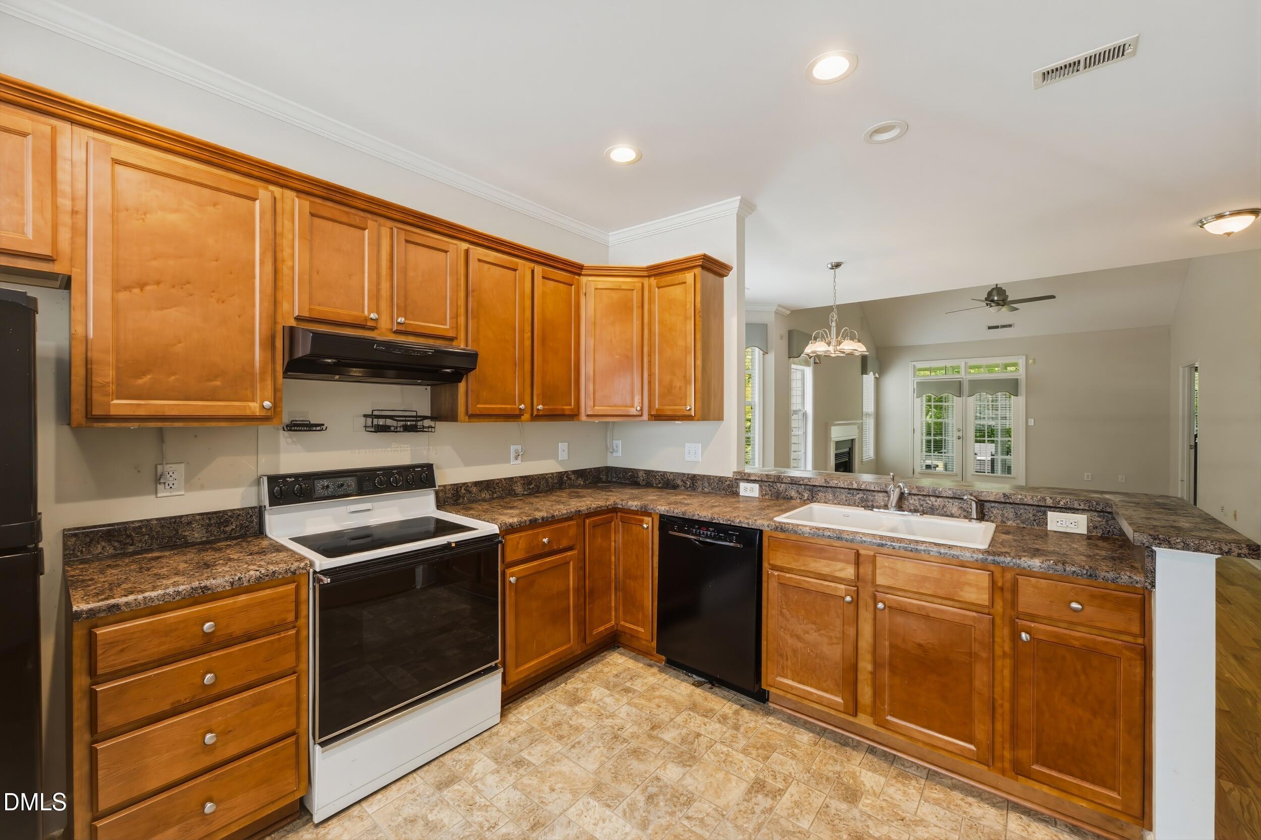 844 Horton Road Durham, NC 27704 - Photo 9 of 24 6 -844 horton rd 64, interior, kitchen