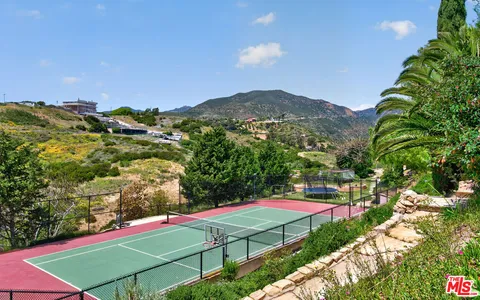 a view of a tennis court