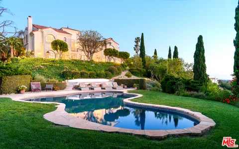 $7,450,000 | 6201 Ramirez Mesa Drive, Malibu, CA 90265