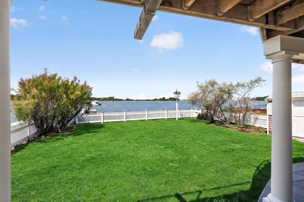 9 Beach Road Hingham, MA 02043 - Photo 24 of 34
