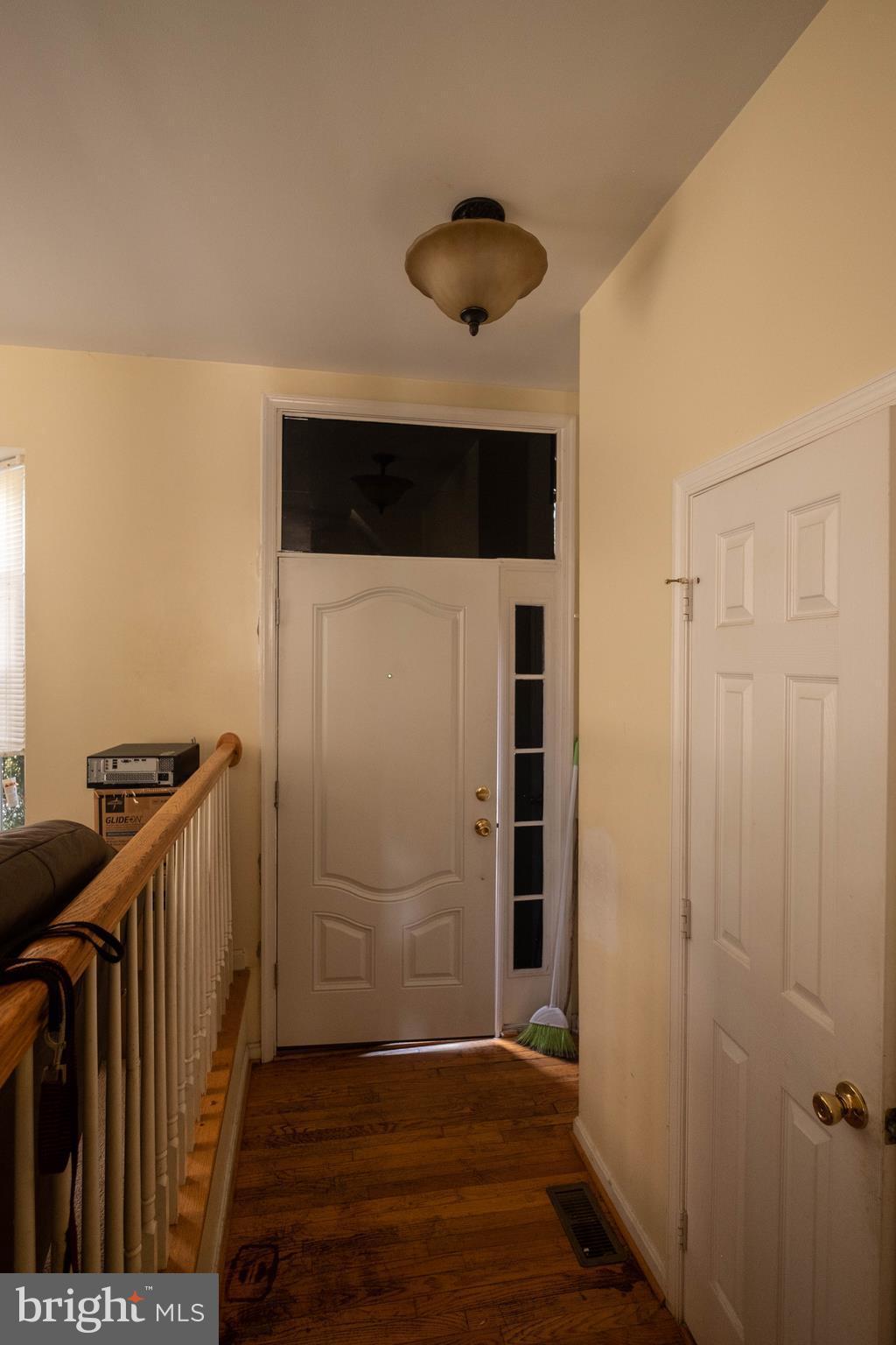 100 Torbert Loop Stafford, VA 22554 - Photo 2 of 8 Living Room