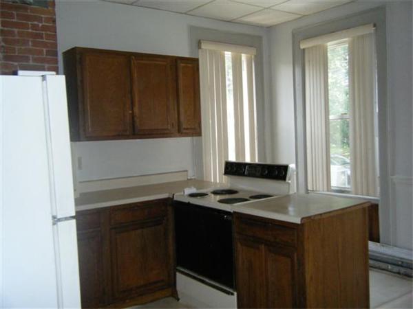 3 Fenwick Street Springfield, MA 01109 - Photo 8 of 11 Gallery Image 8