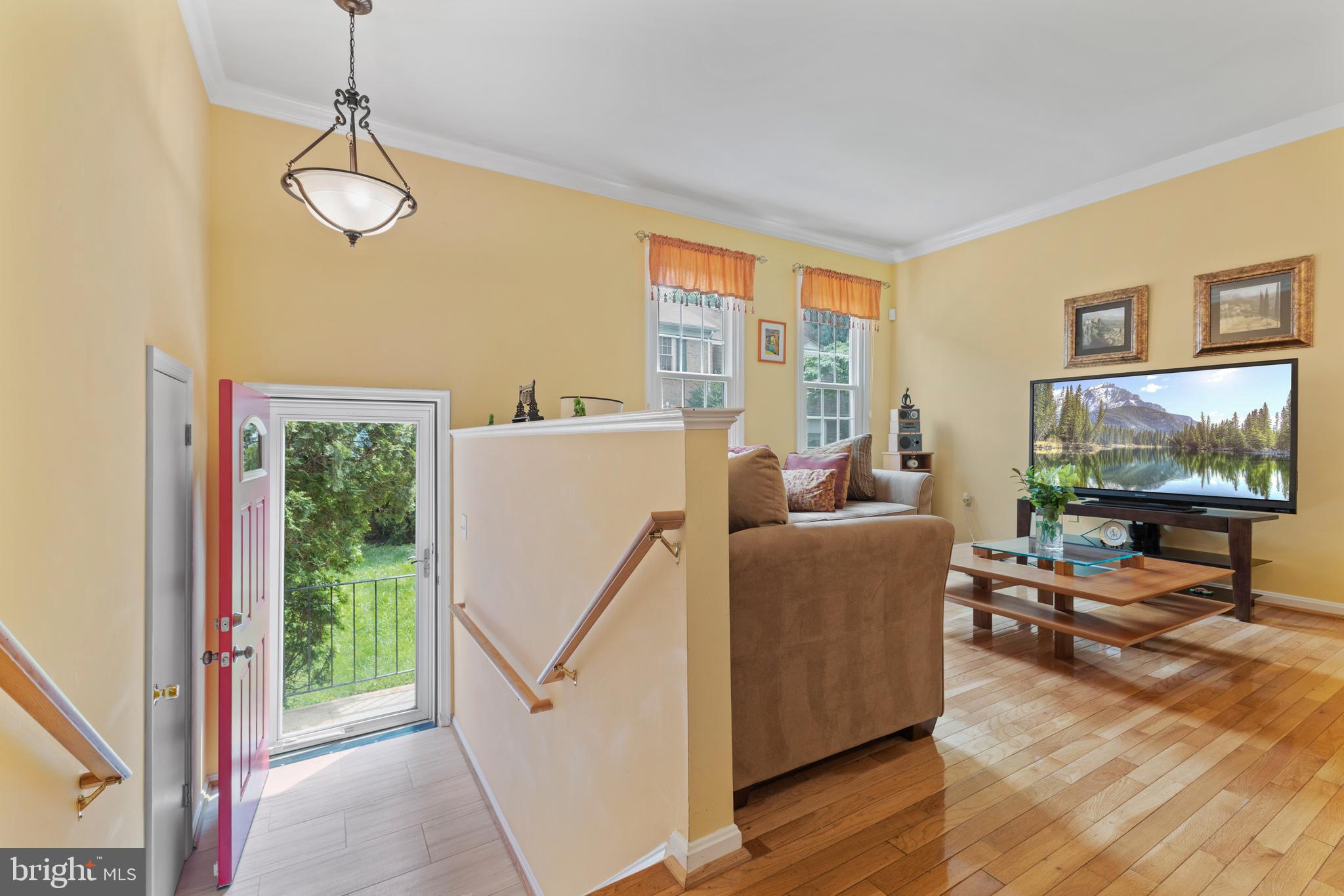 66 Catoctin Court Silver Spring, MD 20906 - Photo 3 of 40 Gallery Image 3