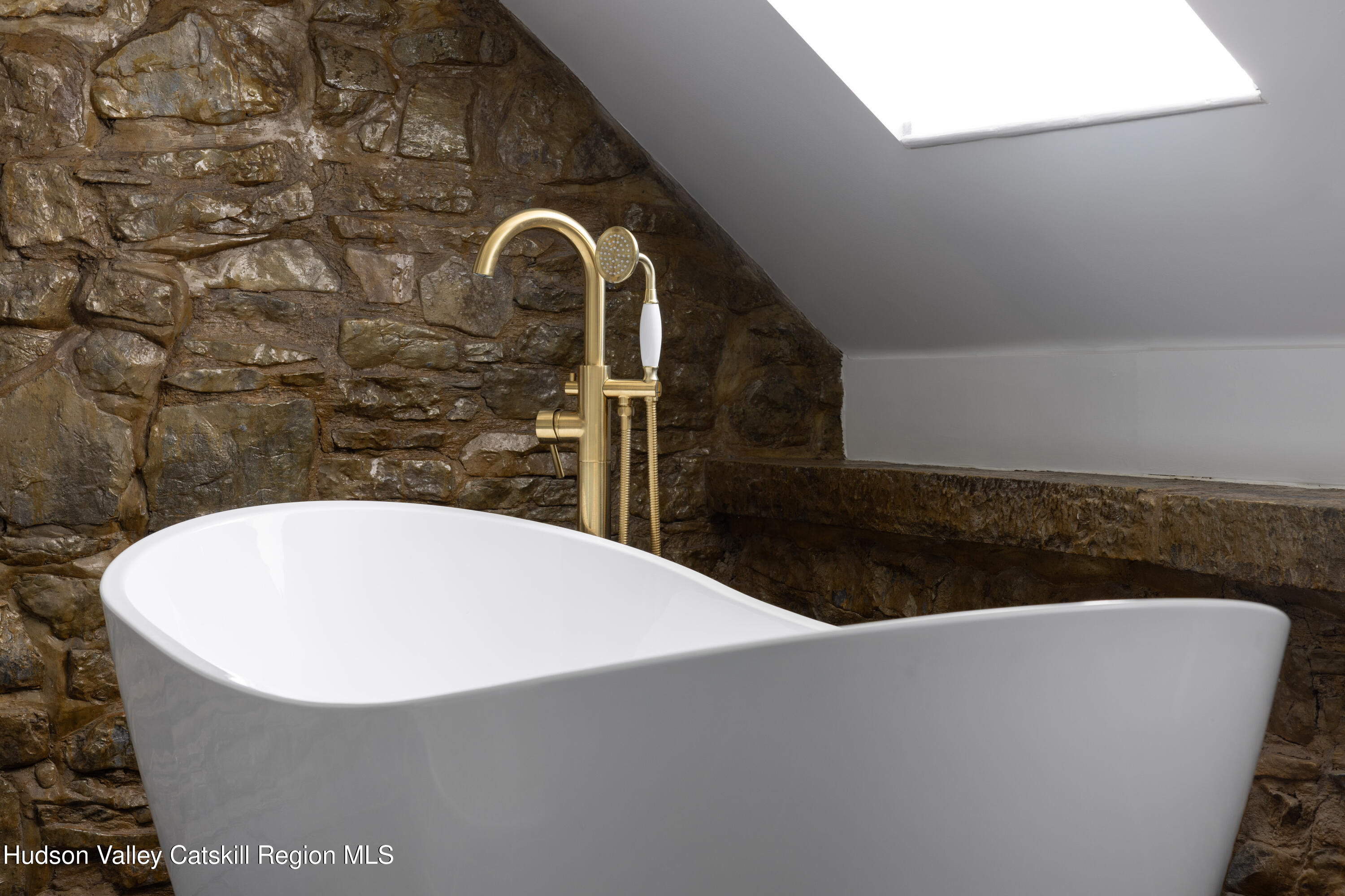 2733 Highway 209 Kingston, NY 12401 - Photo 37 of 52 a close view of sink