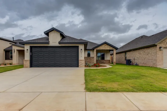 $299,900 | 6914 13th Street, Lubbock, TX 79416