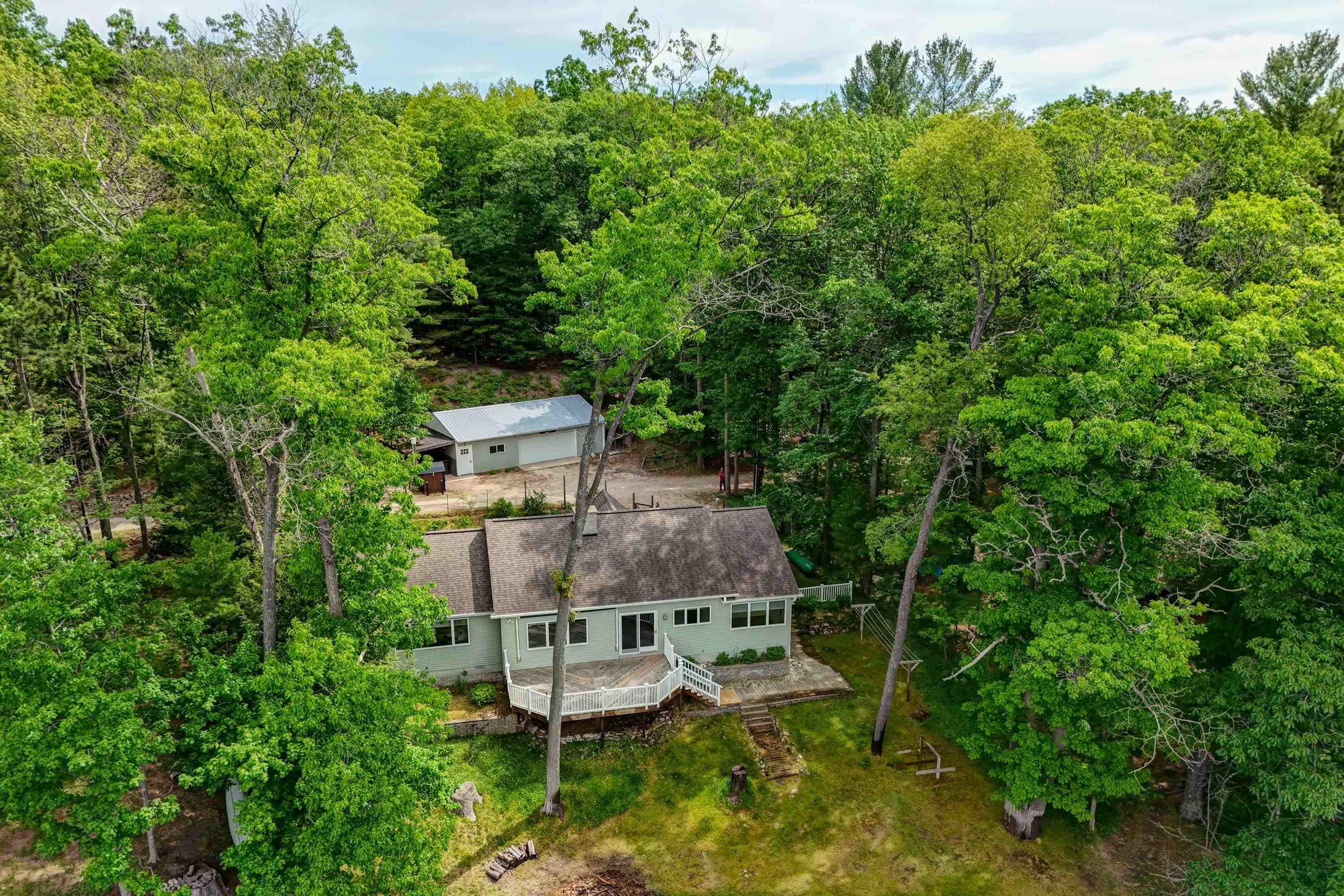 3870 Harolds Road Traverse City, MI 49696 - Photo 13 of 44