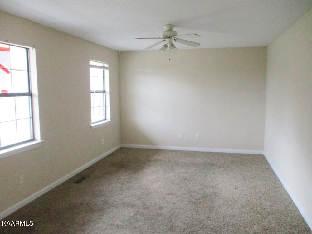 198 Sunrise Lane Decatur, TN 37322 - Photo 4 of 13 living room nd