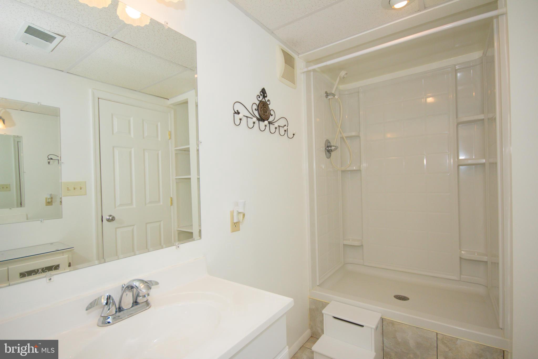 125 Mathias Road Littlestown, PA 17340 - Photo 16 of 23 Bath