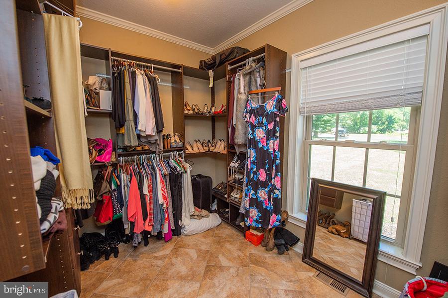 5464 Moose Lodge Road Cambridge, MD 21613 - Photo 44 of 87 Master Closet