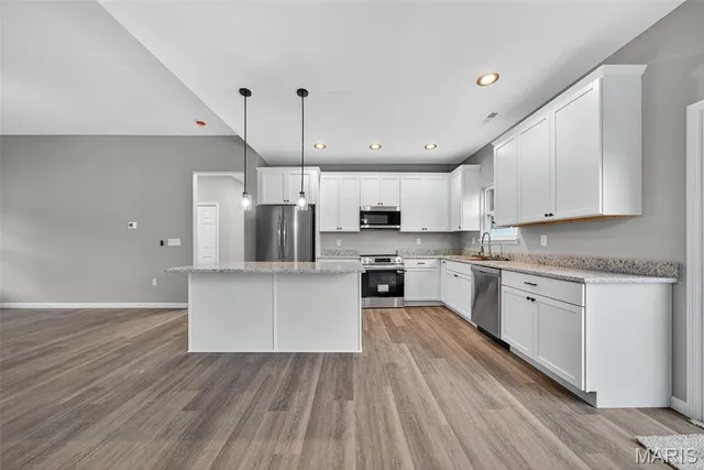 $345,000 | 108 Jimmy H Drive, Jonesburg, MO 63351