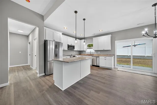 $345,000 | 108 Jimmy H Drive, Jonesburg, MO 63351