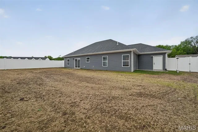 $345,000 | 108 Jimmy H Drive, Jonesburg, MO 63351