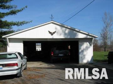 8206 East Alex Road Dix, IL 62830 - Photo 2 of 6