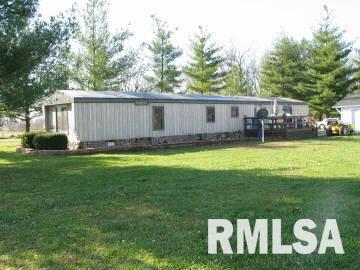 8206 East Alex Road Dix, IL 62830 - Photo 3 of 6