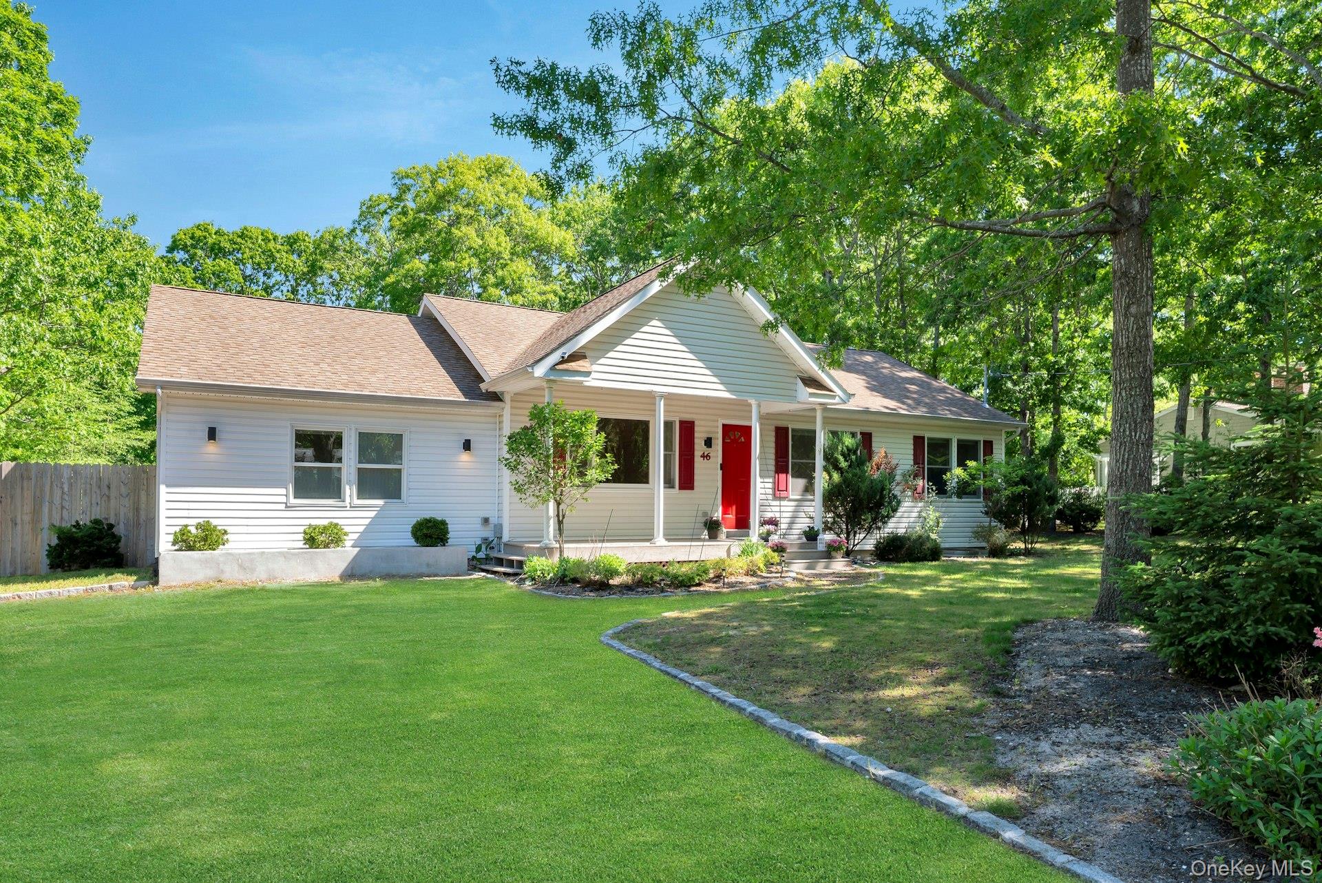 46 Sherwood Road Hampton Bays, NY 11946 - Photo 2 of 38