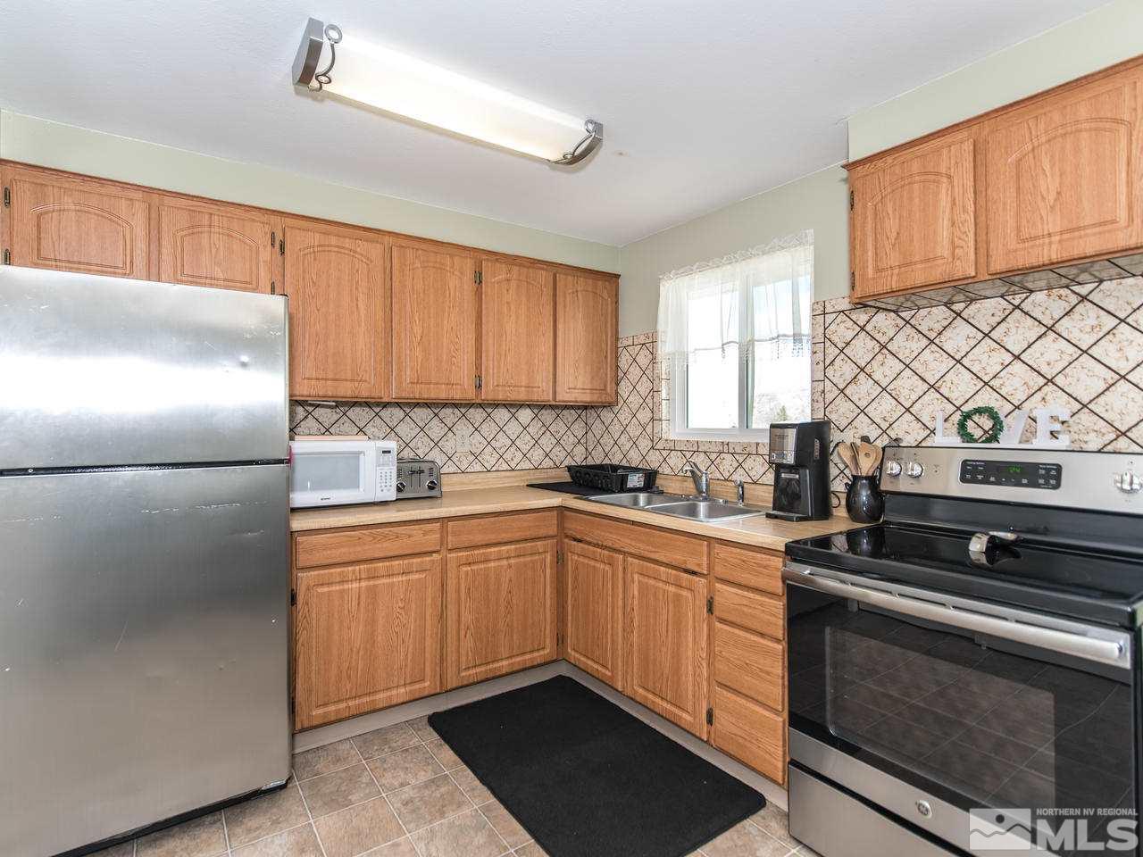235 East Surge Street Reno, NV 89506 - Photo 4 of 25 Photo 4