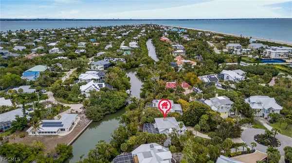 $1,699,000 | 927 Almas Court, Sanibel, FL 33957