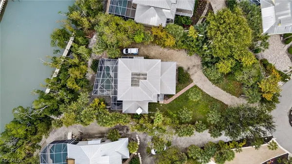$1,699,000 | 927 Almas Court, Sanibel, FL 33957