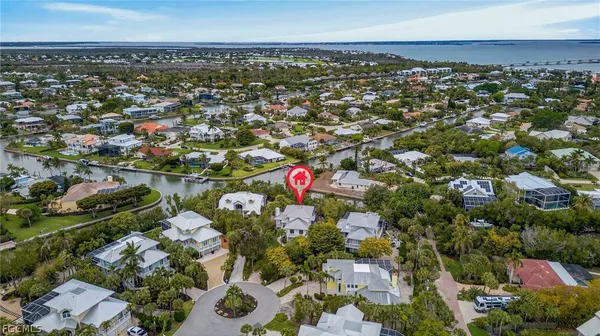 $1,699,000 | 927 Almas Court, Sanibel, FL 33957