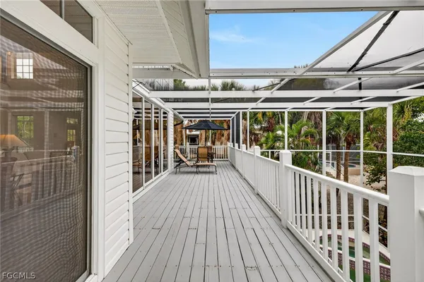 $1,699,000 | 927 Almas Court, Sanibel, FL 33957