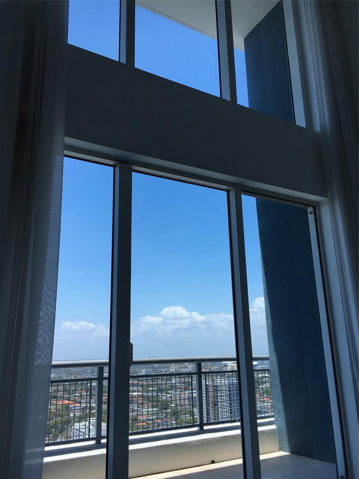 60 Southwest 13th Street, Unit 3205 Miami, FL 33130 - Photo 7 of 9 Photo 7