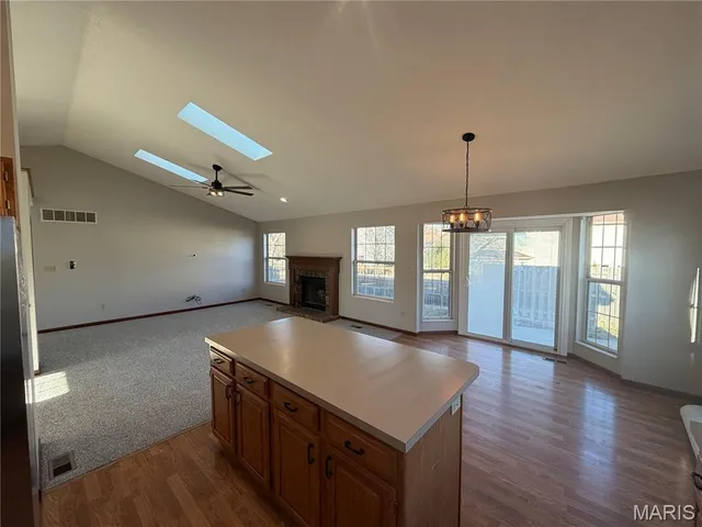 $319,900 | 1058 Edgewood Drive, O'Fallon, IL 62269