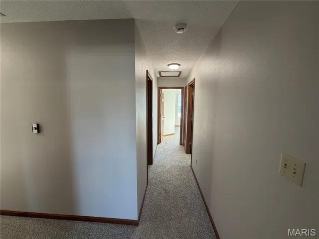 $319,900 | 1058 Edgewood Drive, O'Fallon, IL 62269
