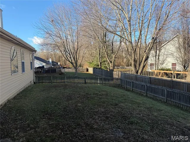 $319,900 | 1058 Edgewood Drive, O'Fallon, IL 62269