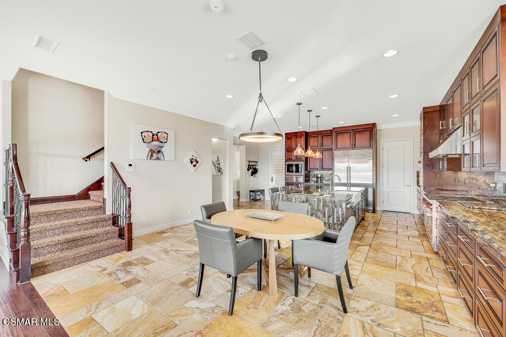 7379 Nicklaus Road Moorpark, CA 93021 - Photo 23 of 85 7379 Nicklaus Rd - HsHProd-69