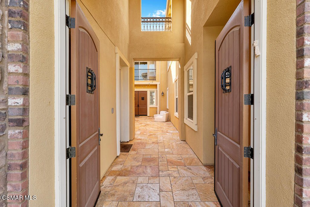 7379 Nicklaus Road Moorpark, CA 93021 - Photo 3 of 85 7379 Nicklaus Rd - HsHProd-32
