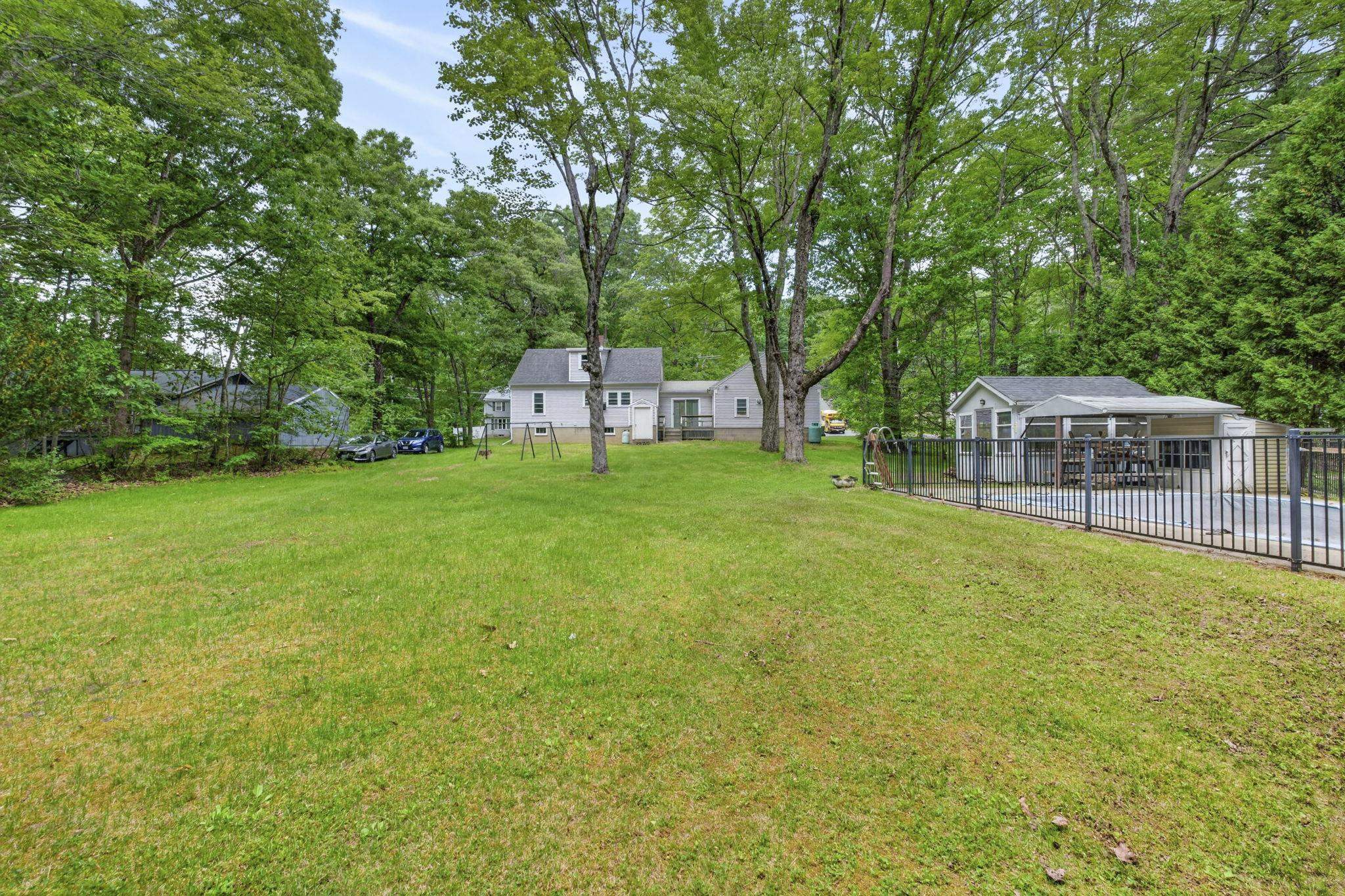 42 Oak Street Rochester, NH 03839 - Photo 27 of 36