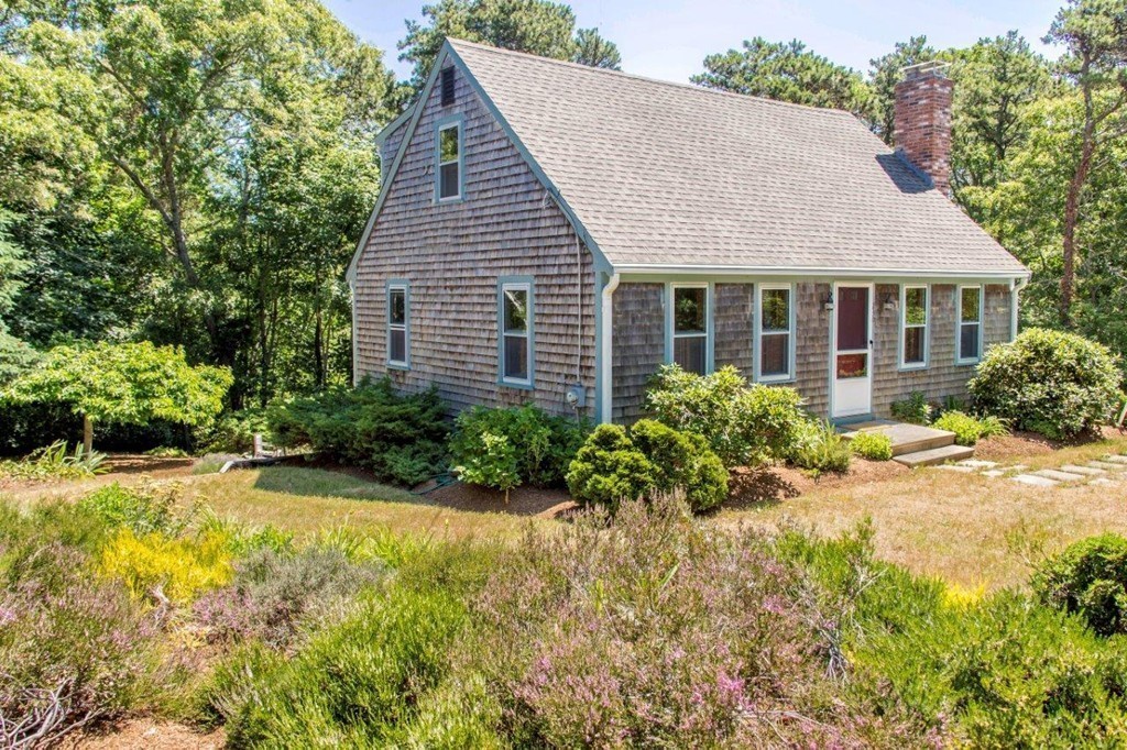230 School House Road Eastham, MA 02642 - Photo 3 of 29 Gallery Image 3