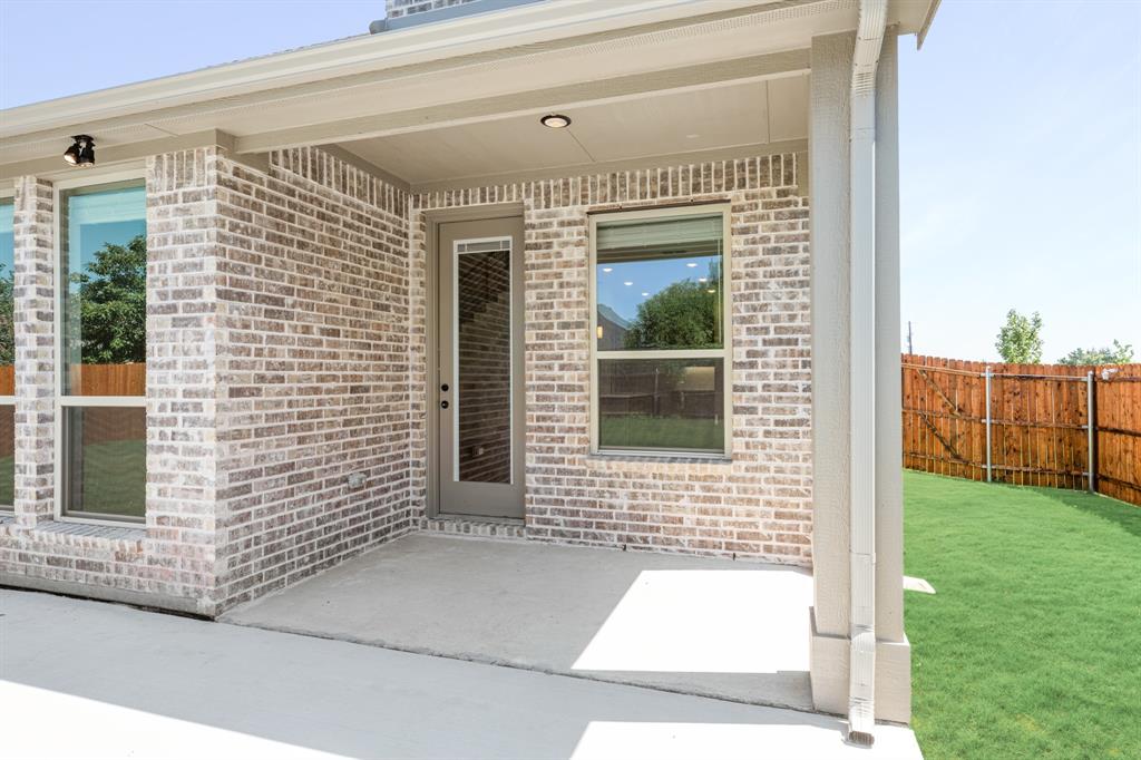1109 Cardinal Drive Midlothian, TX 76065 - Photo 37 of 40